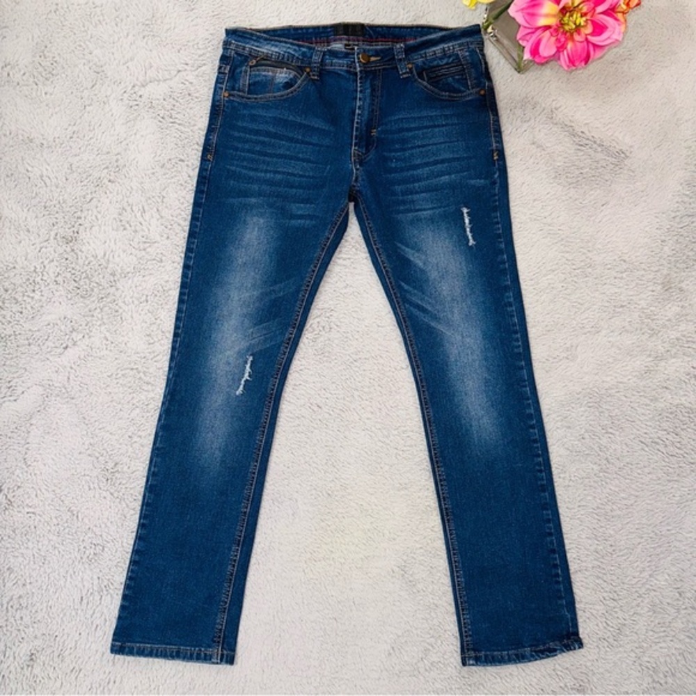 Men’s straight slim fit jeans